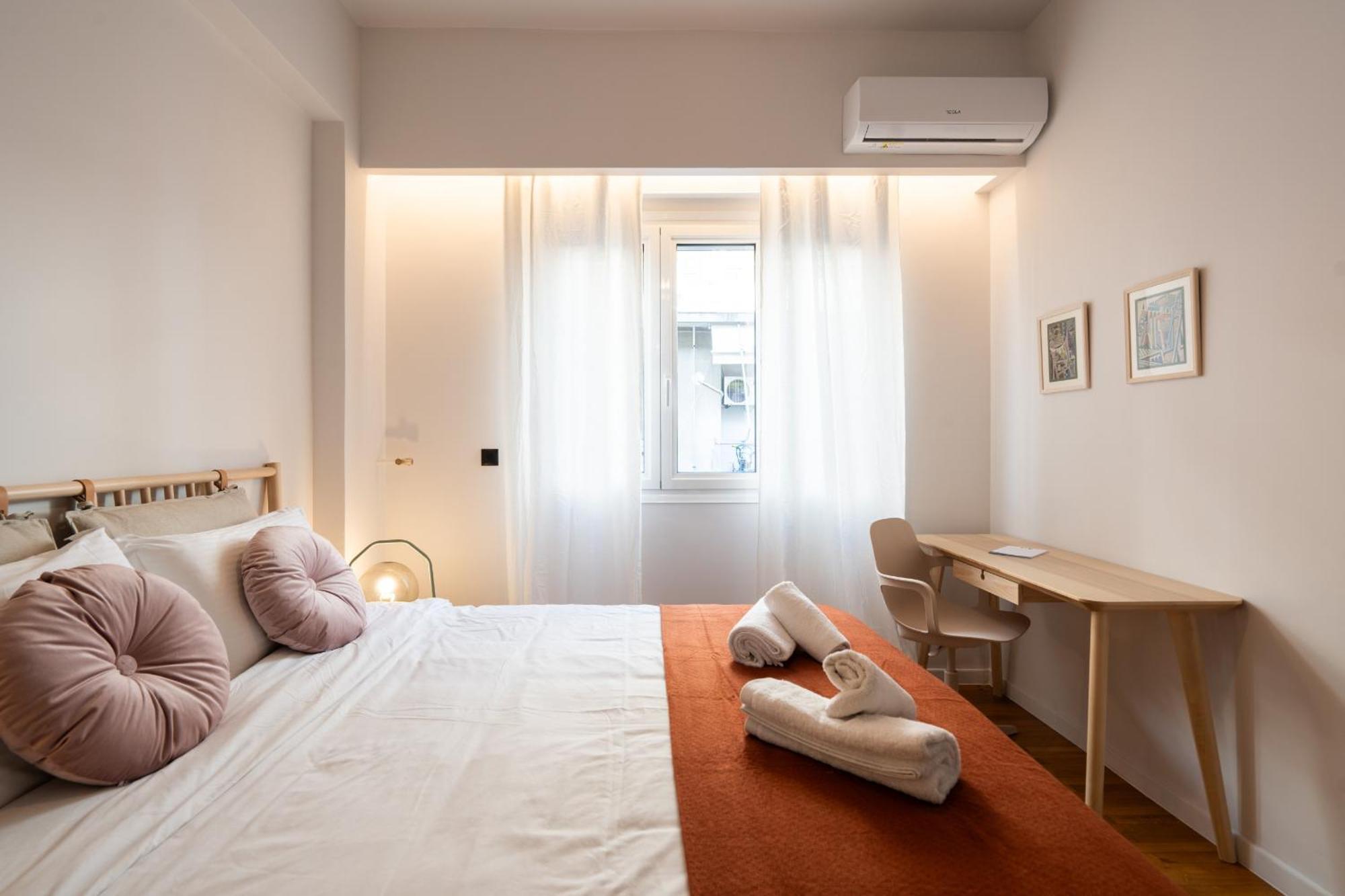 Liv - Modern Heavenly Retreat In Exarcheia Apartment