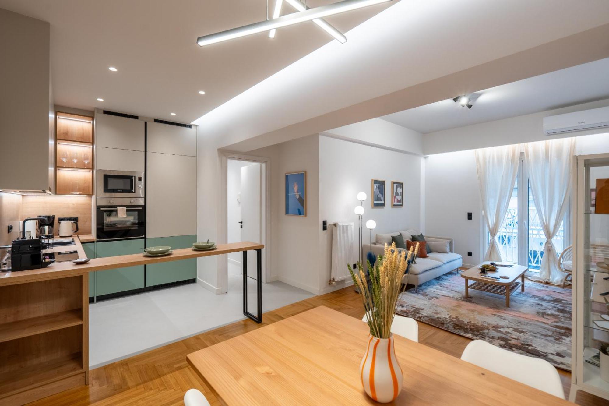 Liv - Modern Heavenly Retreat In Exarcheia Athens