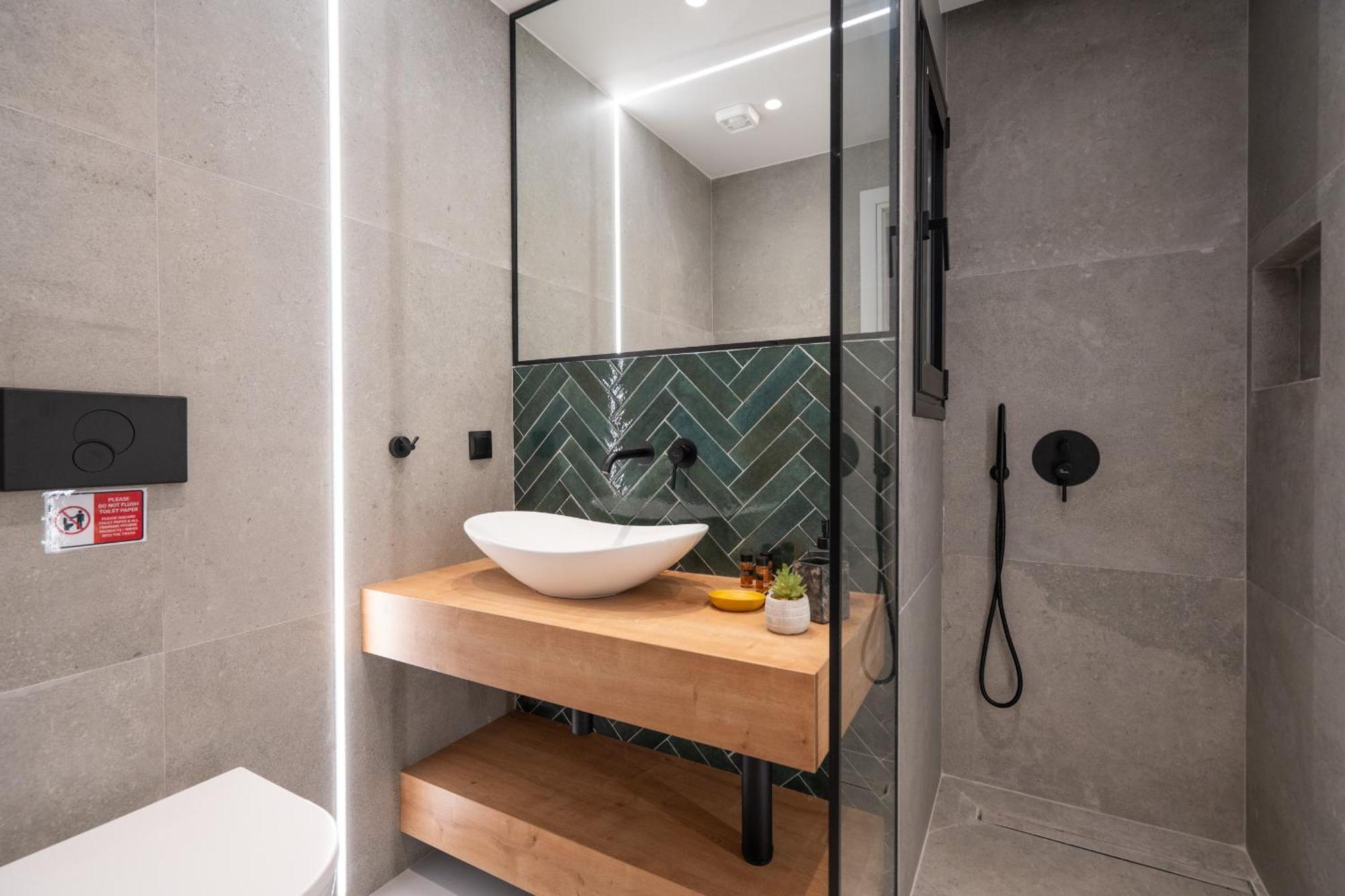 Liv - Modern Heavenly Retreat In Exarcheia