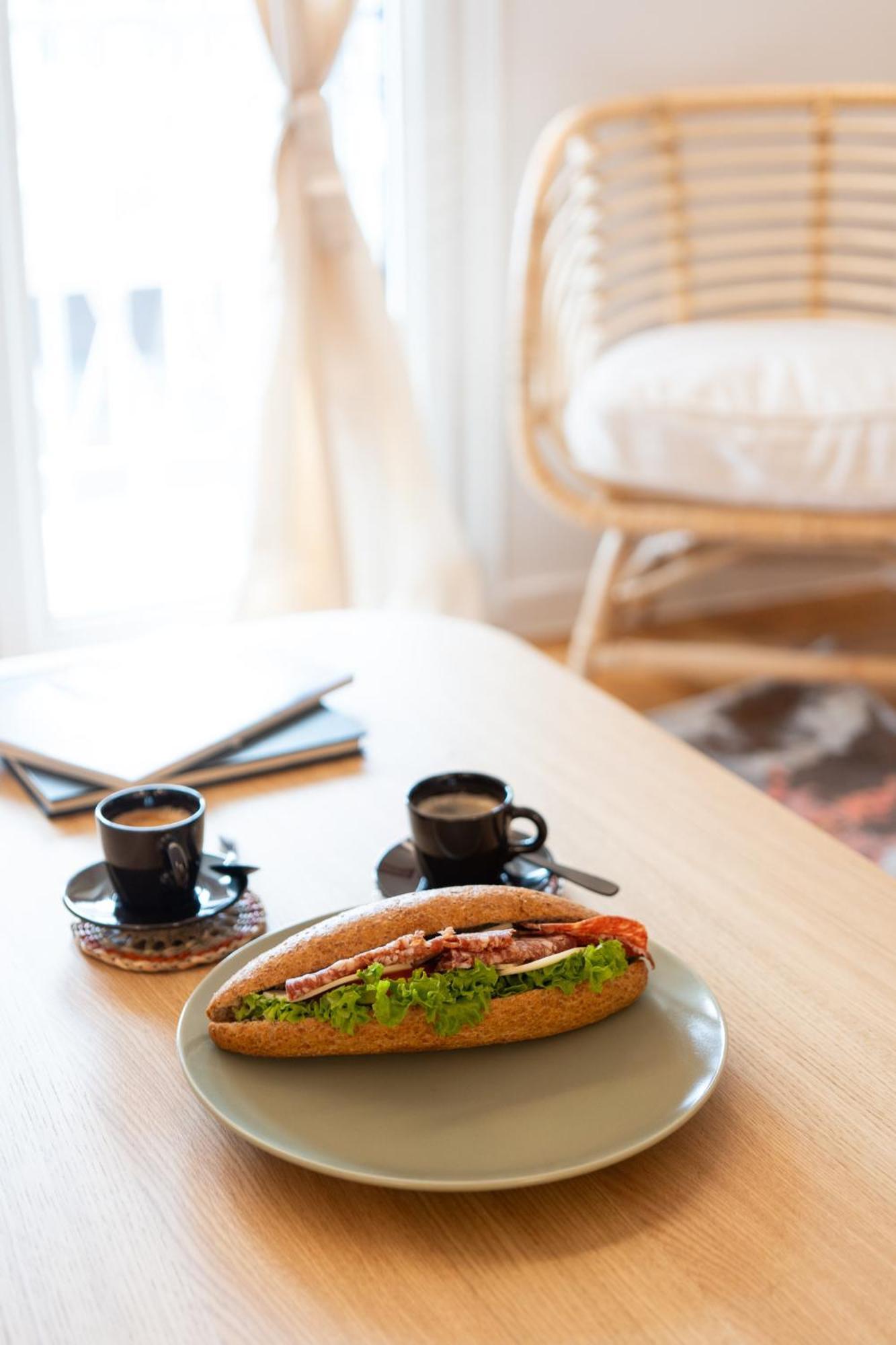 Liv - Modern Heavenly Retreat In Exarcheia Appartement Athene