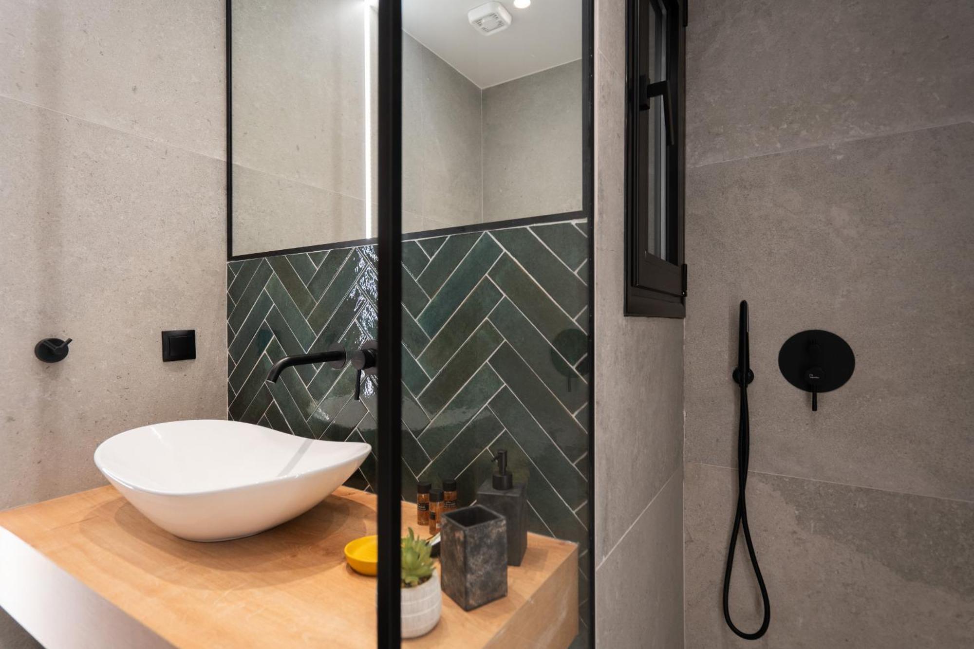 Liv - Modern Heavenly Retreat In Exarcheia *